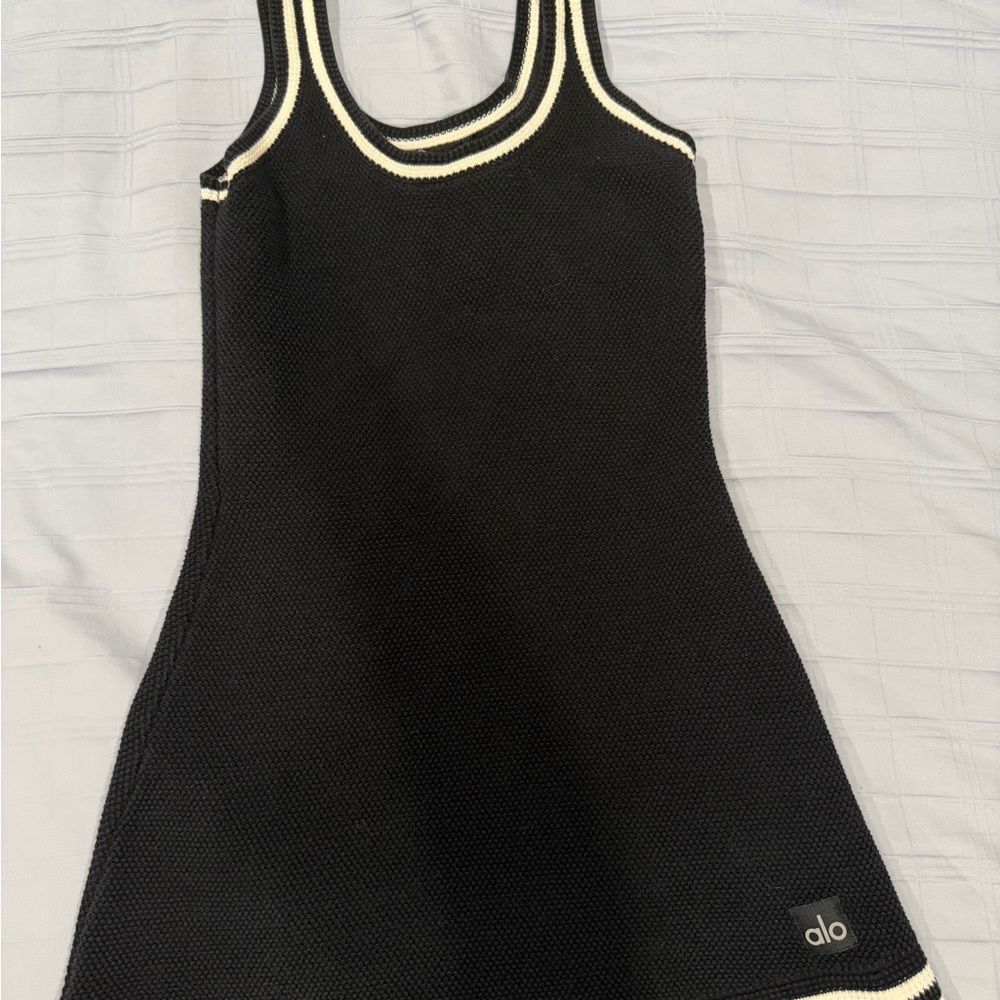 ALO Yoga Black Mini Tank Dress with White Trim - Picture 4 of 6